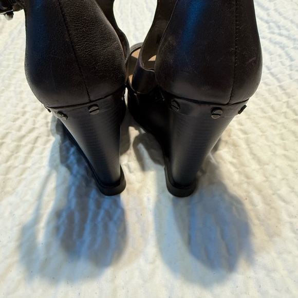 Jessica Simpson Black Open-Toe Heels - Picture 4 of 11